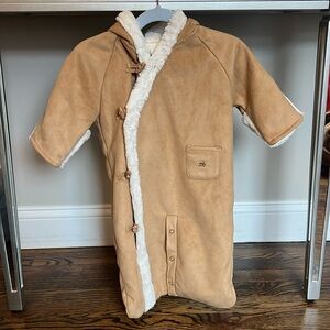 Beautiful Baby Gap faux fur lined baby / infant winter bunting. Size 3-6 months